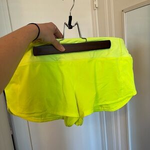 Lululemon 2.5 inch Hotty Hot Shorts